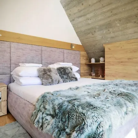Oli Apartments-bertolli *